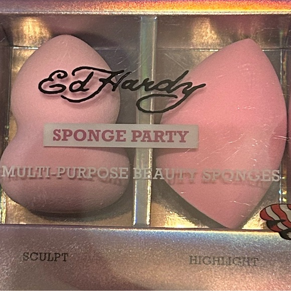 Ed Hardy Blending Cosmetic Makeup Foundation Sponges Limited Edition Pink new - Picture 3 of 4